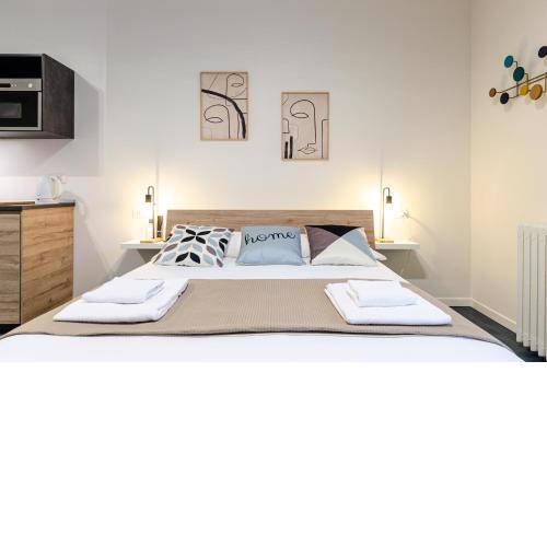 VELASQUEZ APARTMENTS - A - San Siro