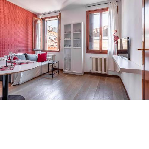 [VENEZIA-SAN MARCO] VIEW ON LUXURY SHOPPING STREET