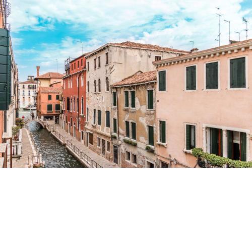 Venezia Spirito Santo Canal View