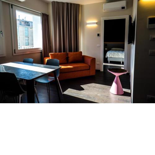 Venice Terminal Apartments & Suites