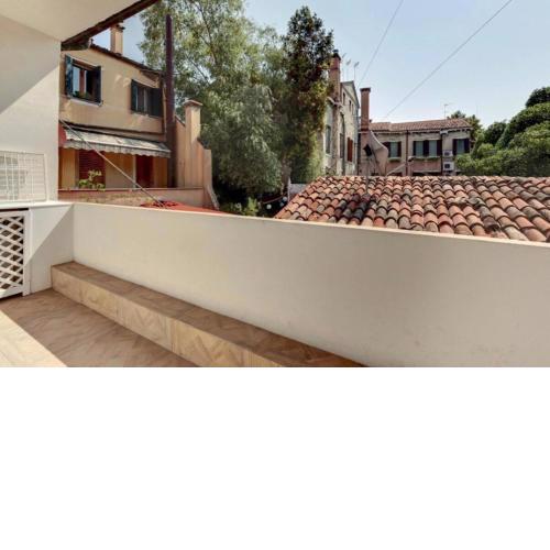 Venice traditional home with terrace
