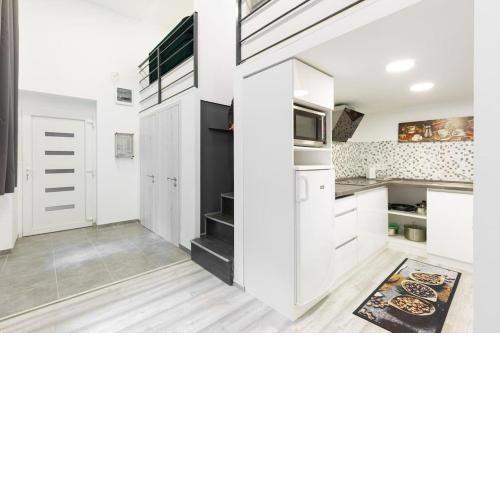Vera Apartment