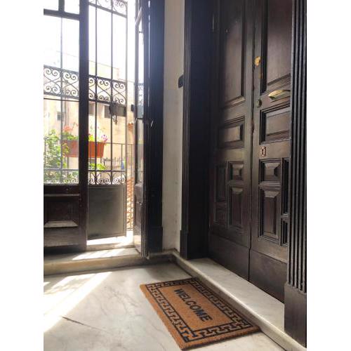 Vera Rooms
