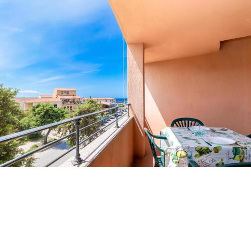 Veranda borgo Isola Rossa
