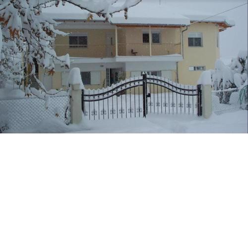 Veria Ammos apartment to farm with treehouse