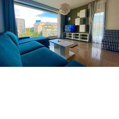Vertigo Luxury Huge Apartment