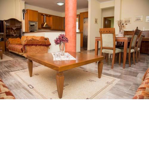 Veta's spacious central apartment
