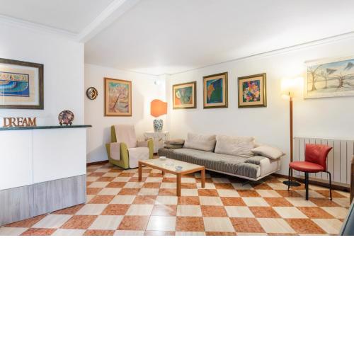 Via Etnea Cozy Apartment with Balcony