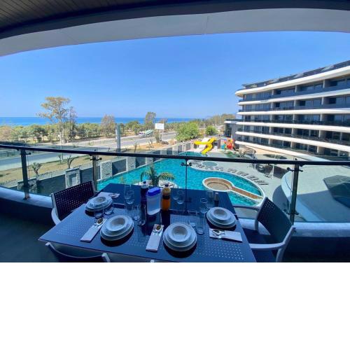 Via Mar Residence