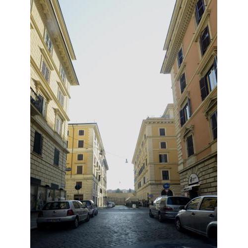 Via Montebello