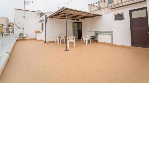 Via San Bartolomeo primo piano e terrazzo