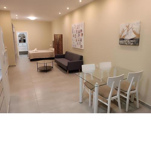 Vial Home 1