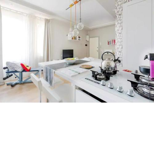 Viale Umbria White and Cosy Studio