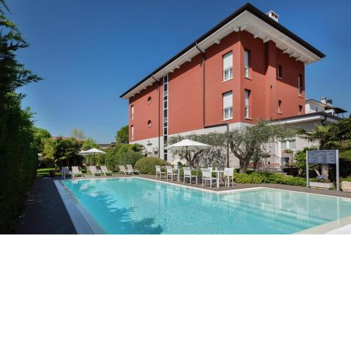 Vialeromadodici Rooms & Apartments
