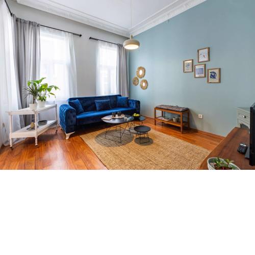 Vibrant Flat in Beyoglu with Central Location