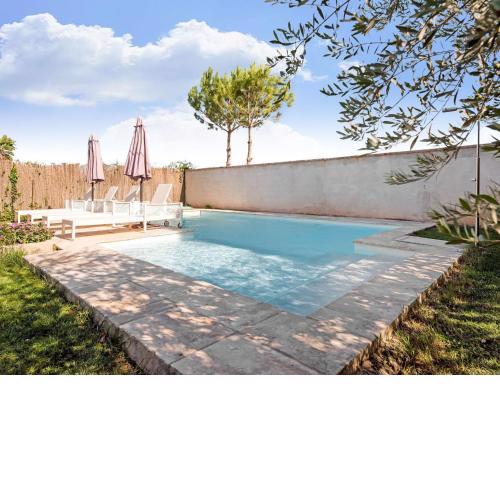 Vibrant Holiday Home in Fraga with Private Pool