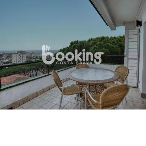Vicens bou Apartament per 4 persones en un entorn tranquil amb vistes al mar i sobre Platja d'Aro
