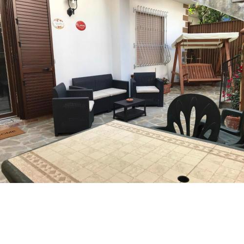 [VICINO AL MARE] Bougainvillea House