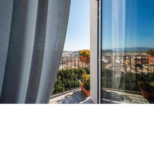 Vico 6 - Enchanting view in the City Center