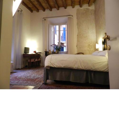 Vicolo del Lupo Guesthouse