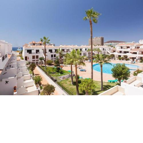 Victoria Court - 1 bed pool & sea view