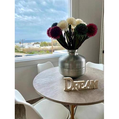 Victoria's Dream, in Naousa Paros