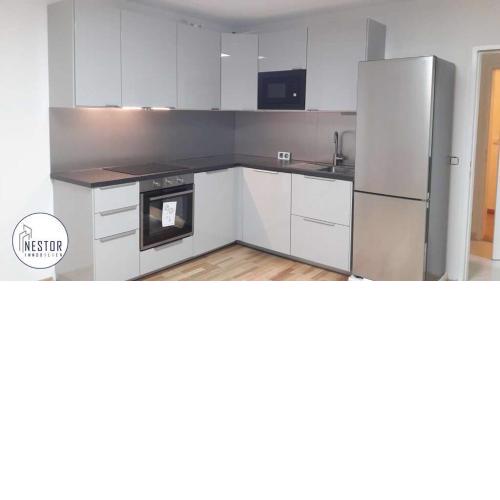 Vienna City Apartment, garden view +free garage parking+15 minutes to city centre