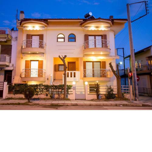 Vier Luxury House