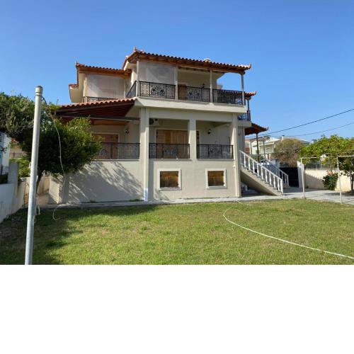 VILA ASSOS