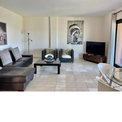 Villa 10 in Salobre Golf with great views to the golf course