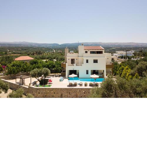 Villa 4 Seasons, unique accommodation experience!