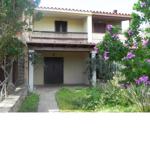 Villa a 800 metri dalla spiaggia di San Teodoro - amb01