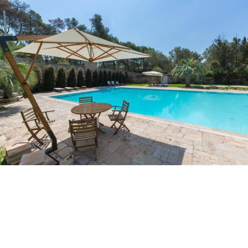 Villa a mare grande piscina, tennis, calcetto m750