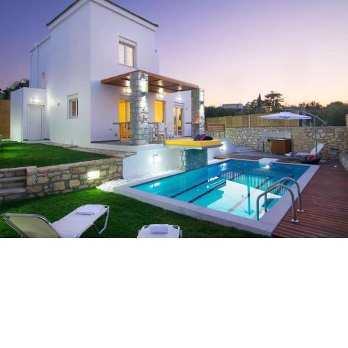 Villa Aada - moderne Komfortvilla mit eigenem Pool