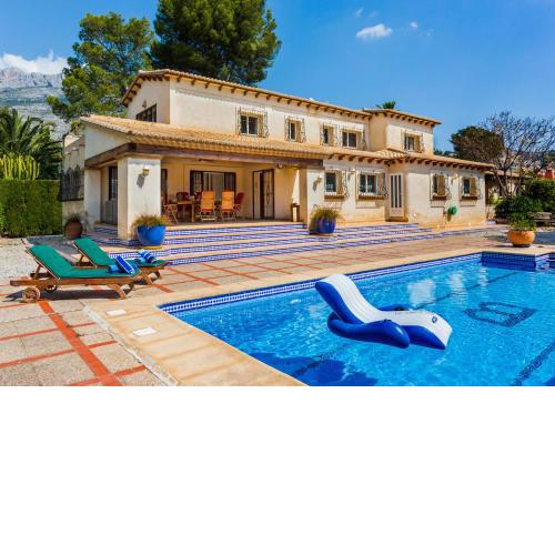 Villa Acuarius by Abahana Villas