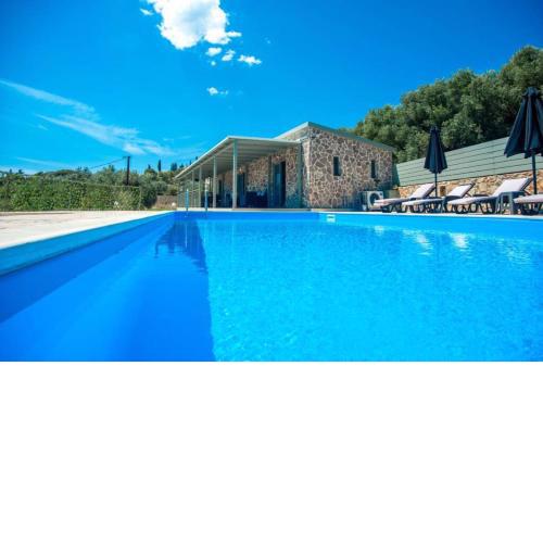 Villa Afrato Calma in Trapezaki-private pool -2 BR