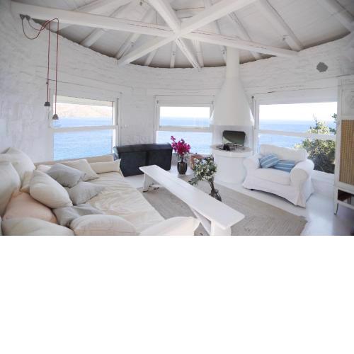 Villa Aiolos: above the sea, within Agios Nikolaos