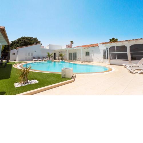 Villa Alamos Park - Magnificent 10 bed villa - private pool - Huge private grounds