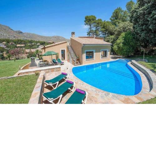Villa Alexandria Cala Sant Vicenç, 300m from the beach, Special Prices Car Hire for our guests