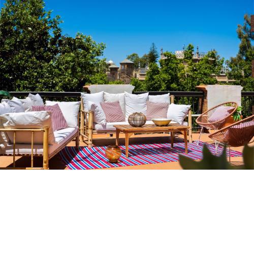 Villa Alfonso, Restored Palace House with gardens and Monuments Views