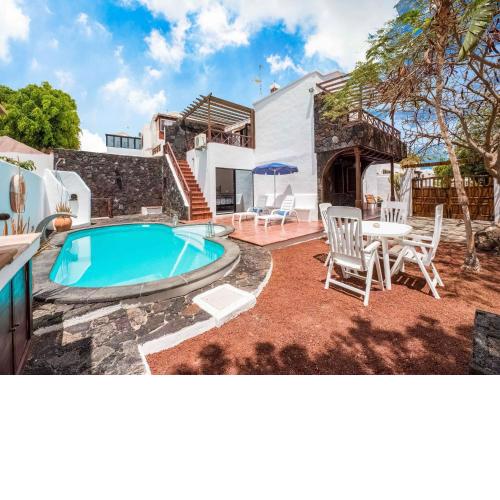 Villa Aloe with pool in Puerto del Carmen
