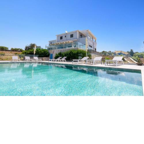 Villa Alonaki Sea View by Villa Plus