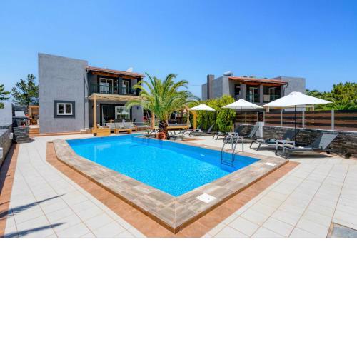 Villa Alpha by Villa Plus