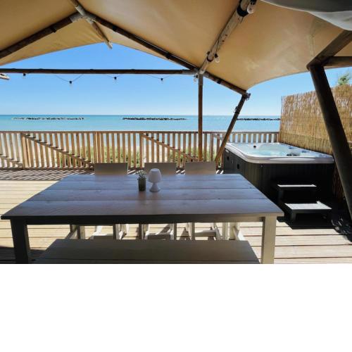 Villa Alwin Beach Resort