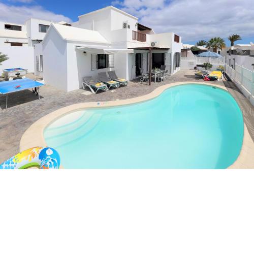 VIlla Amalia in Matagorda with sea and beach views