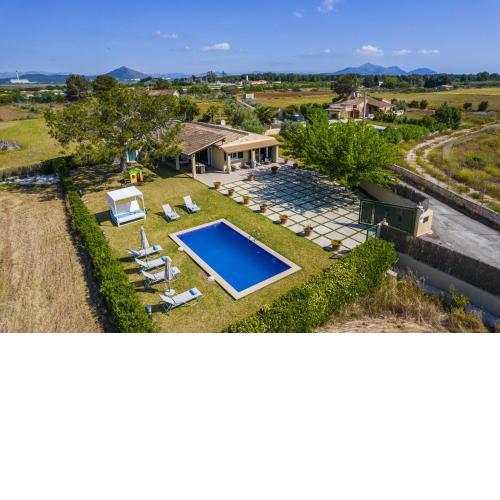 Villa Ambient / Sa Finqueta
