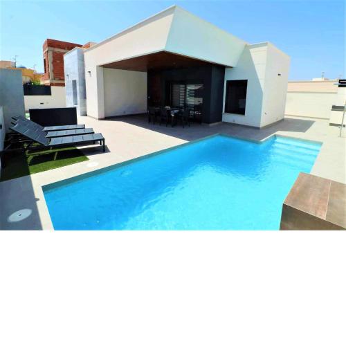 Villa Amparo moderna y lujosa casa de vacaciones con piscina privada