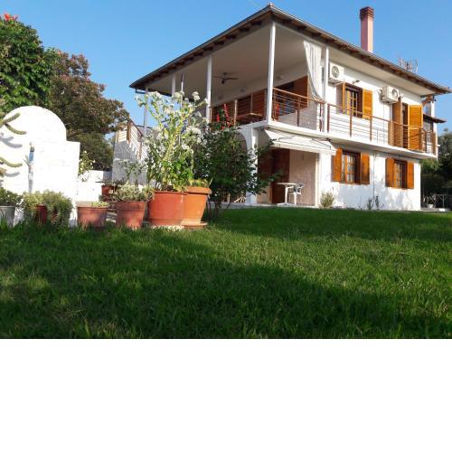 Εξοχική Παραθαλάσσια Μονοκατοικία Villa Anastasia Νέα Ηράκλεια Χαλκιδικής