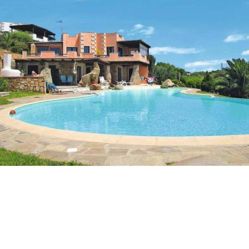 Villa and pool Tavolara view