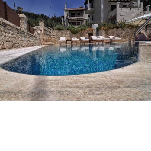 Villa Angie by MediterraneanVillas
